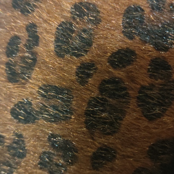 3 × $8 🤑❤️🤗 Cheetah Print Wallet - Picture 3 of 5